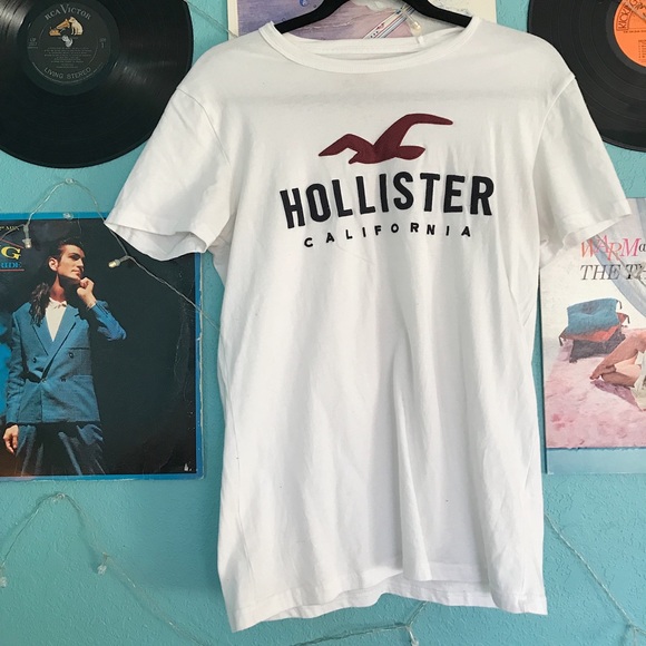 Hollister Graphic Tshirt | Poshmark